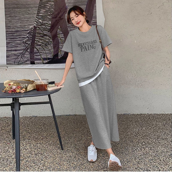 여성 캐주얼 트레이닝 세트 루즈핏 라운드 반팔티 +롱 스커트 투피스