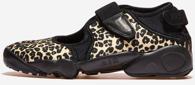 우먼스 나이키 에어 리프트 스포츠샌들 010 IR5696