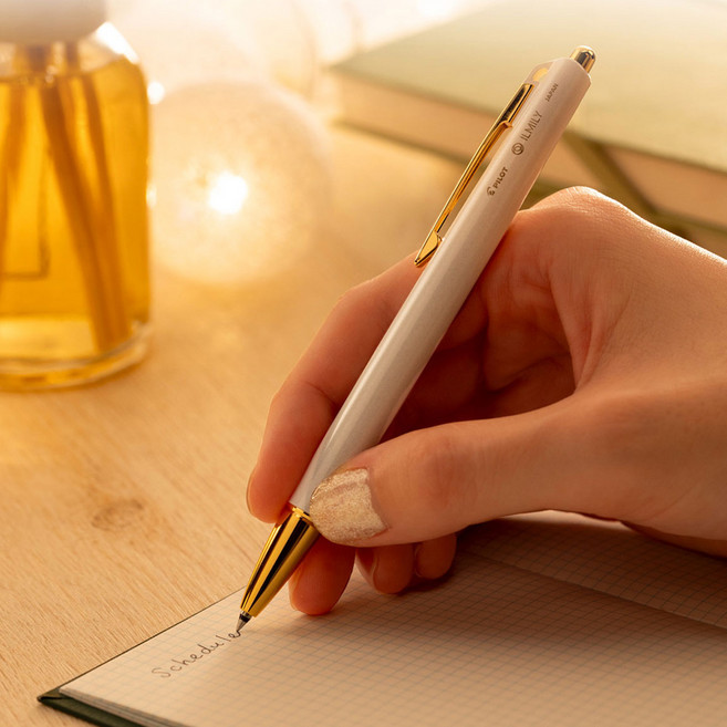 파이롯트 일밀리 유성 볼펜 크리스마스 에디션 한정판 0.3mm 1자루 (BILMFTC25-), AUW어텀화이트