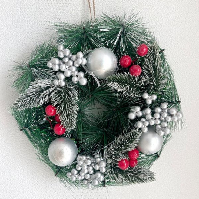 크리스마스 원형 리스 소나무 은색 볼장식 빨간 열매 벽걸이 현관 문장식 홀리데이 인테리어, 1개, B002 M사이즈