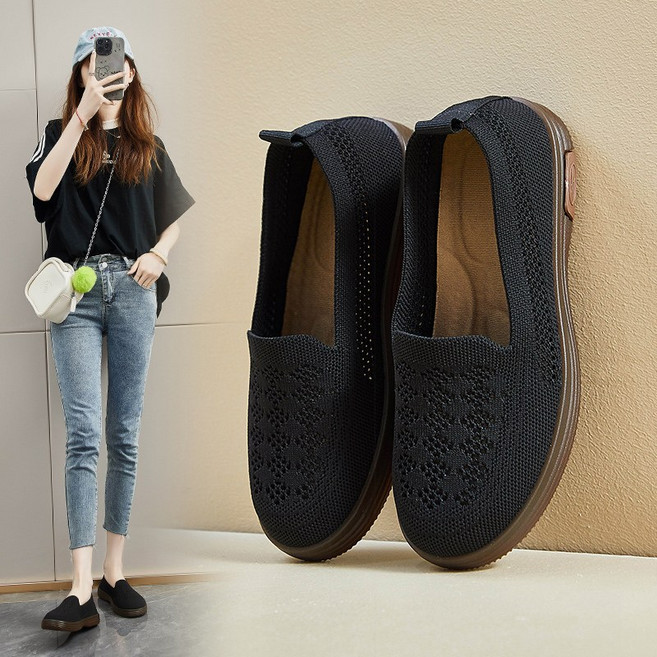 여성 슬립온 니트 망사 샌들 여름 단화 펀칭 가볍고 편한 니트 미끄럼방지 신발 니트 스판 어머니 컴포트화 메쉬 슬립온 스니커즈 엄마 샌들 로퍼 여성 플랫 슈즈