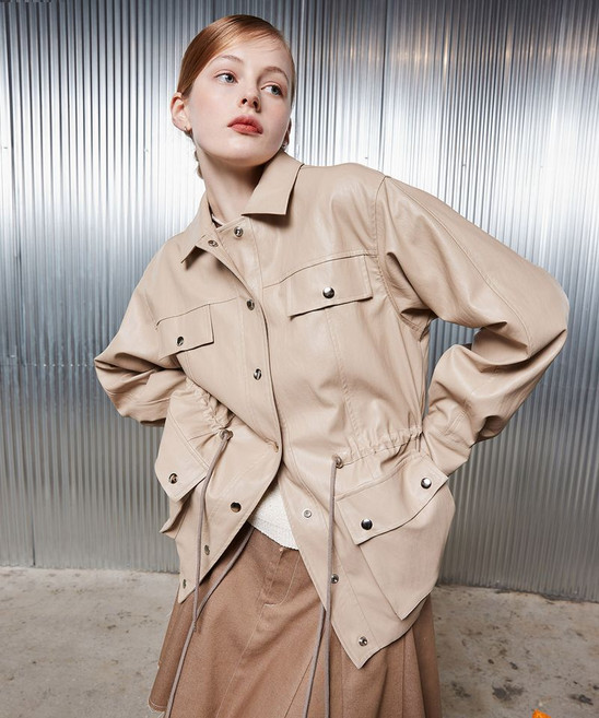[라티젠] L2 LEATHER POCKET JUMPER(BEIGE)