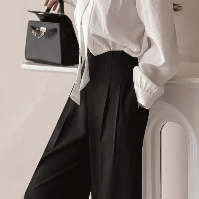떳다그녀 랩쳐 브이 절개 투핀턱 차르르 깔끔한핏 포켓 뒷지퍼 찰랑 정장바지 와이드 슬랙스