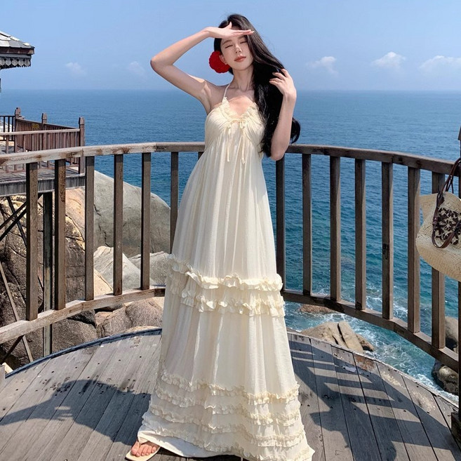 DFMEI 海邊沙灘氣質連衣裙吊帶度假長裙米色露背仙女夏季拖地氛圍感