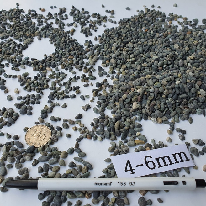 흑사 콩자갈/자연흑사/ 어항자갈/수조자갈/, 4-6mm(15kg 1포), 1개