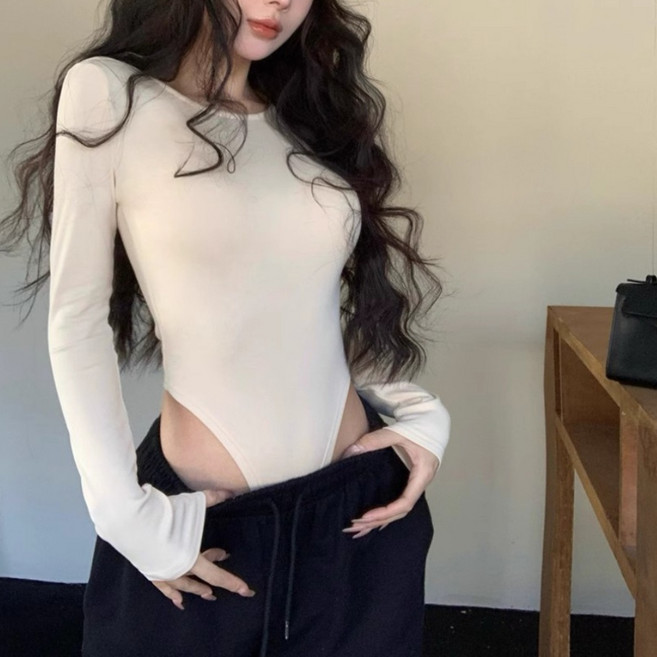 쪼예 핫걸 쫀쫀 라운드 슬림핏 긴팔 바디수트 티셔츠