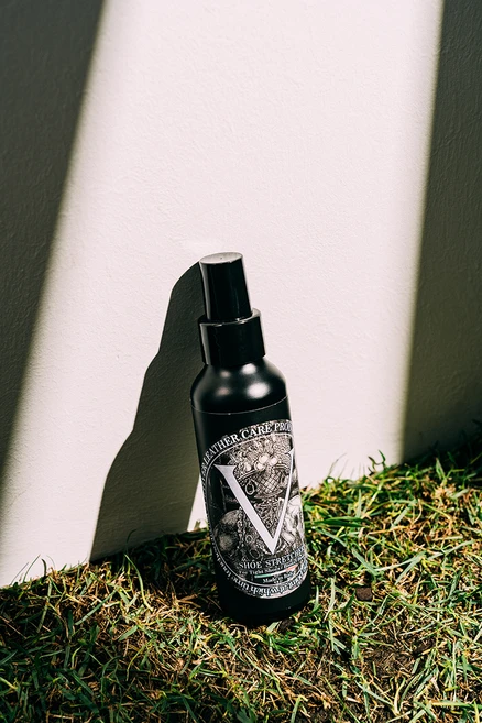 VVR 슈스트레처 100ml 가죽연화제 발편한 신발 축구화 길들임, 1개 - 쿠팡