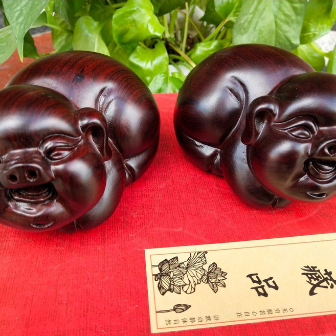 黑檀實木質雕刻招財花梨豬桌面擺件家居裝飾品, 花梨整木精雕福豬長12cm一對