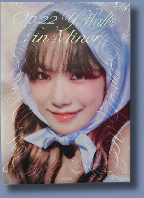 [포토북] 조유리 앨범 Op.22 Y-Waltz in Minor 싱글 2집 아웃사이드 인사이드, 단품(랜덤)