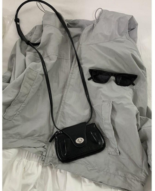 시앤케이 미니 크로스백 지갑파우치 | 메탈/가죽 스트랩 | 14x9x2cm | 데일리/여행용 미니백