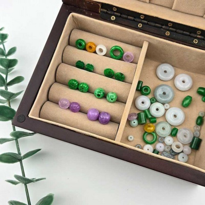 비즈톡 [J2-601-00]천연옥펜던트 비취옥 버마옥 백옥착색 26종 모음 1개