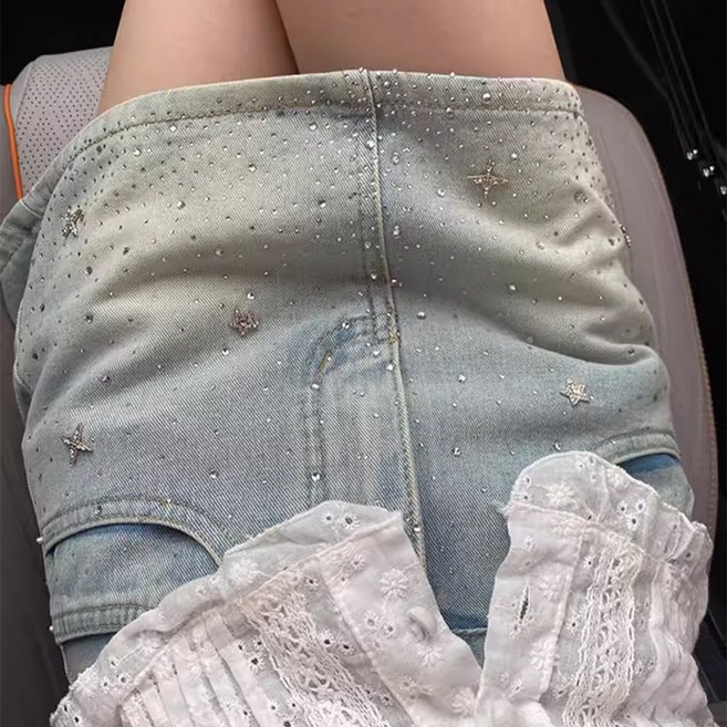 나인클로젯 큐빅 장식 연청 데님 미니 스커트 청 치마 (속바지 내장)