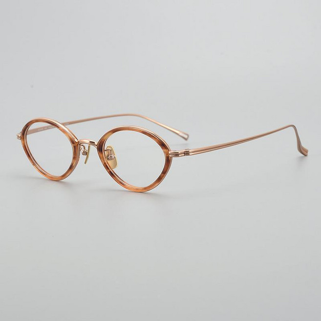 슈비코 연예인 안경 약한영웅 조정석 조정석 김구 고민시 윤여정 송은이 이재용