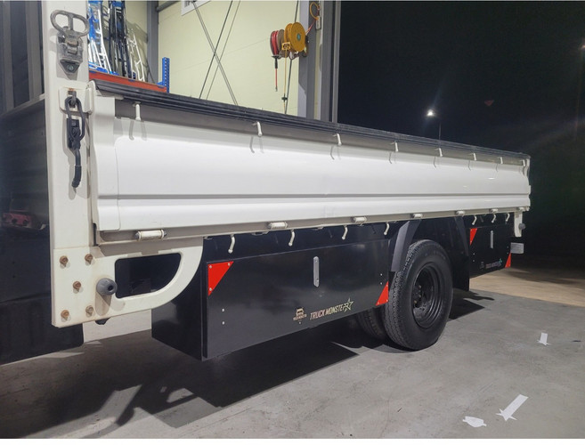 트럭몬스터 메탈 블랙 아연 1.2톤 전용 (스페어자리 후면)공구함, 스페어자리, 1개