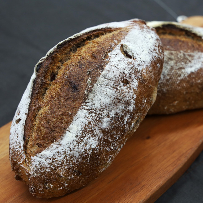 국산 통밀 100% 귀리 무설탕 무버터 저염 비건 깜빠뉴 통밀건강빵 언니빵 울아빠빵 360g, 언니빵(2개), 커팅해 주세요, 2개