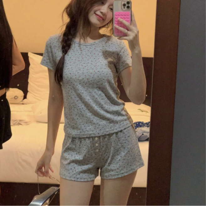 헤이룸 잔꽃 반팔 파자마 세트