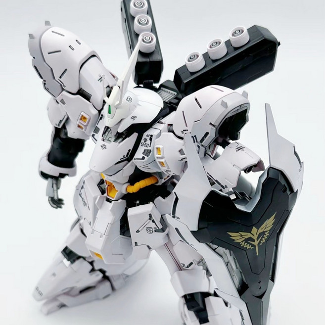 중국 사해모형 RG 사자비 화이트 버전 조립 프라모델 모형