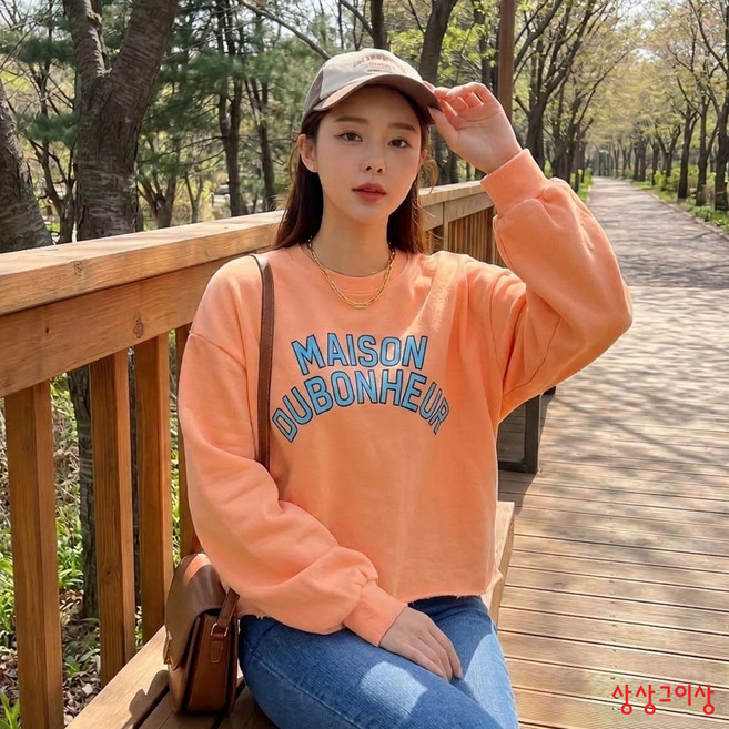 상상그이상 여성용 국내제작 두보 퍼프맨투맨 배색 영문 레터링 빈티지한 밑단 컷팅 포인트 탄탄한 원단 비비드컬러 편안한 데일리 맨투맨 캐주얼룩