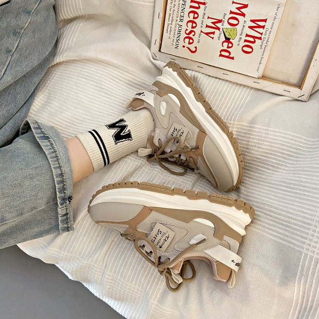 자칠 여성통굽 푹신한 스니커즈