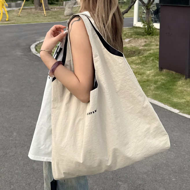 무니유유 데일리 가벼운 방수 바스락 나일론 대용량 캔버스 에코백 숄더백