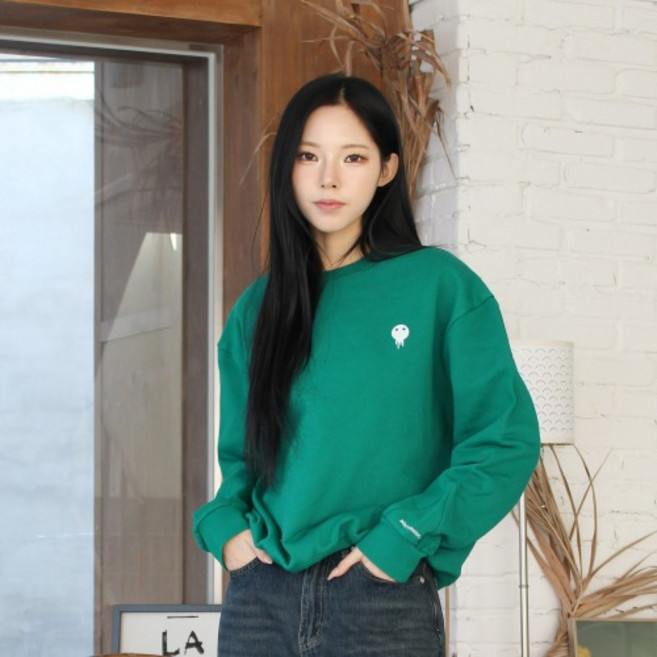 플레이몬스터 몬스터 트라이앵글 맨투맨 / 오버핏 / 루즈핏 / 오버사이즈 / 맨투맨코디