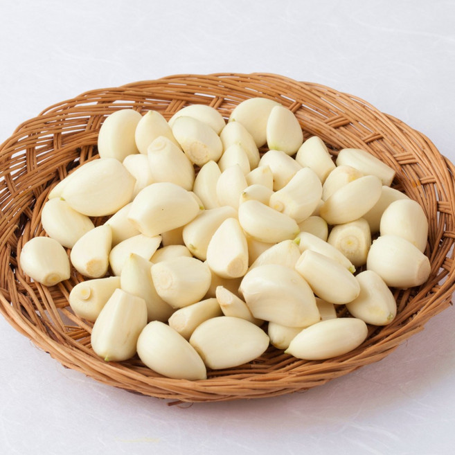 7위 - (짓다팜)깐마늘 창녕 국산마늘 소 중 대, 1개, 500g(중)