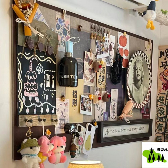 毛氈牆貼照片牆 免打孔留言板 軟木板掛牆展示板 DIY牆面裝飾 自粘照片牆佈置 幼兒園教室作品展示, 電視款#淺駝色底闆加米駝色邊框,30*40釐米（純色無邊框送圖釘30）