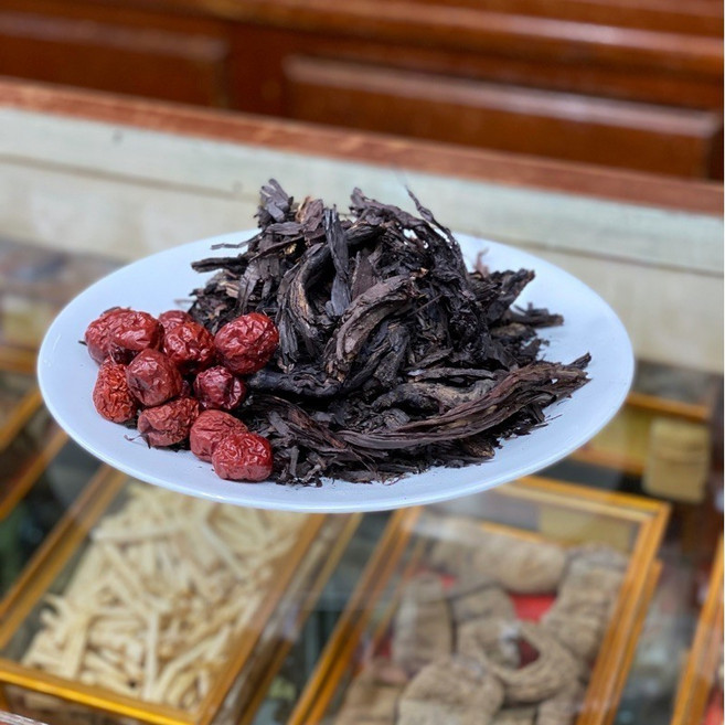 小華佗 紫草根, 1個