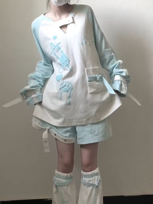 지뢰계옷 서브컬쳐 티셔츠 오타쿠 덕후 귀여운 코디 하라주쿠