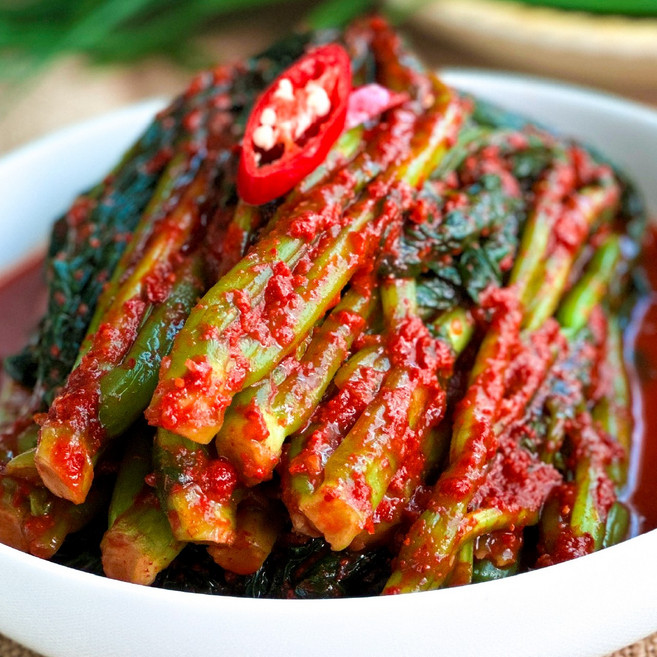 [재구매1위] 남도며느리 전라도 여수 돌산 갓김치 국내산, 2kg, 1개