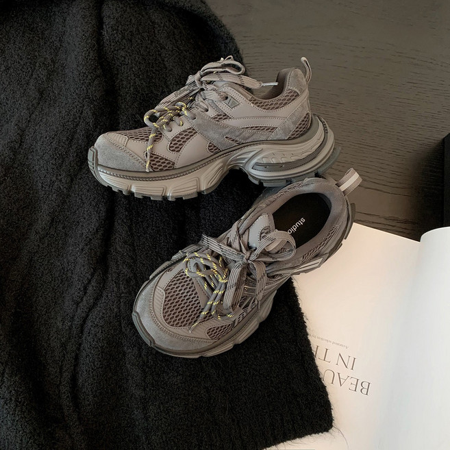 牛皮版~2026春季葡萄同款增高5cm時髦單裏歪頭網面厚底老爹鞋女