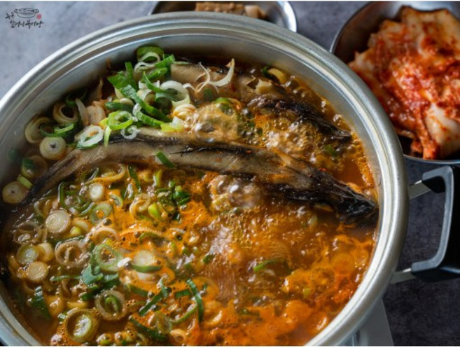 능곡할머니북어탕 4인분(450gx2세트) 밀키트 맛있는 녀석들 맛집 간편식 캠핑요리 술안주 해장국, 900g, 1개