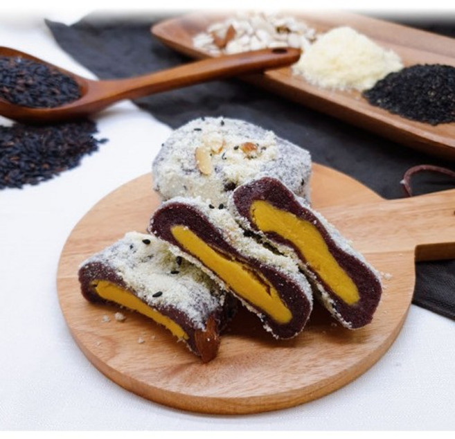 [사랑방식품] 아몬드흑미찹쌀떡 [원산지:상세설명에 표시], 30개, 55g