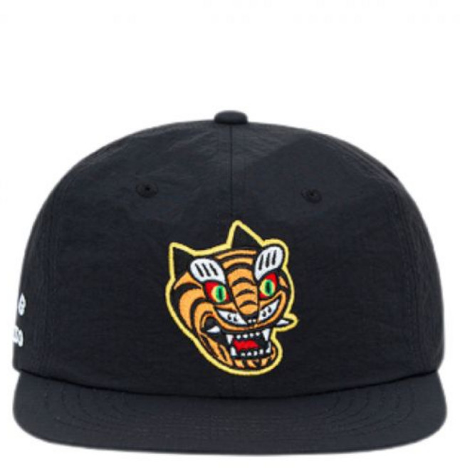 기아 타이거즈 x 아이앱 스튜디오 V12 범모자 블랙