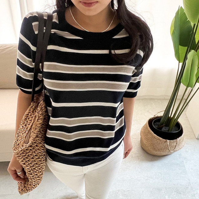 네모엔룩 여성용 심플단가라 라운드넥 스트라이프 반팔 니트