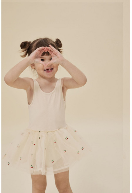 6위 - [KONGES SLOJD] 콩제슬레드 24SS 키즈 원피스 FEYA BALLERLINA STRAP DRESS