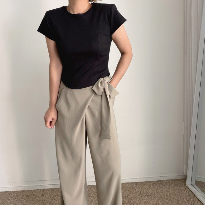 에이치스 -3kg보정 일자어깨핏 패드 절개 커브라인 잔골지 밑단굴림 슬림핏 캡소매 반팔 크롭티