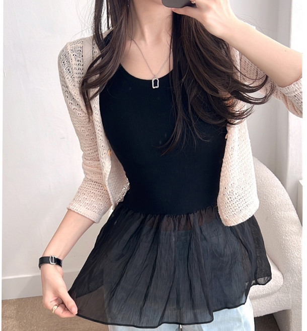 러브레터 여성 유넥 반팔 밑단 프릴 시스루 티셔츠