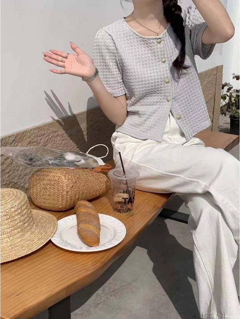 AT 鋸齒織紋前扣短袖襯衫 - 女上衣