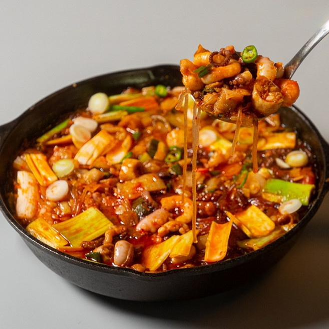 한우곱창 부산 낙곱새 밀키트 감성 캠핑 밀키트 870g, 1개