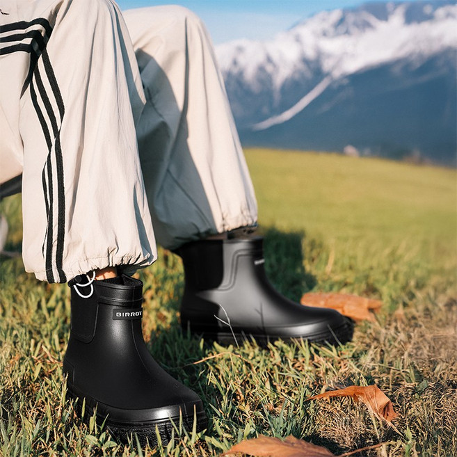 마르도 매우 부드럽고 미끄럼방지 기능이 있으며 가벼운 남녀공용 레인부츠 완충 패드 내장