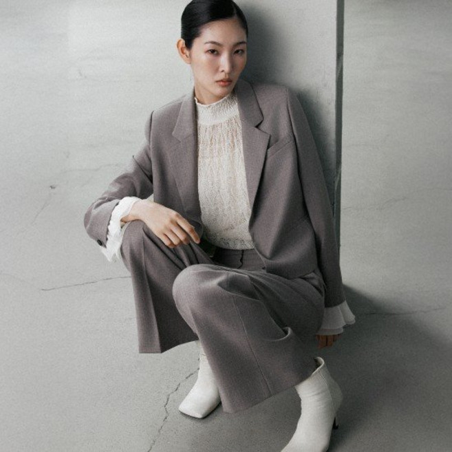 르네크루 25FW 울100% 크롭 재킷[런칭 가격 149 900원]