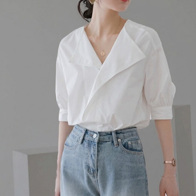 클레이스 빅카라 퍼프소매블라우스