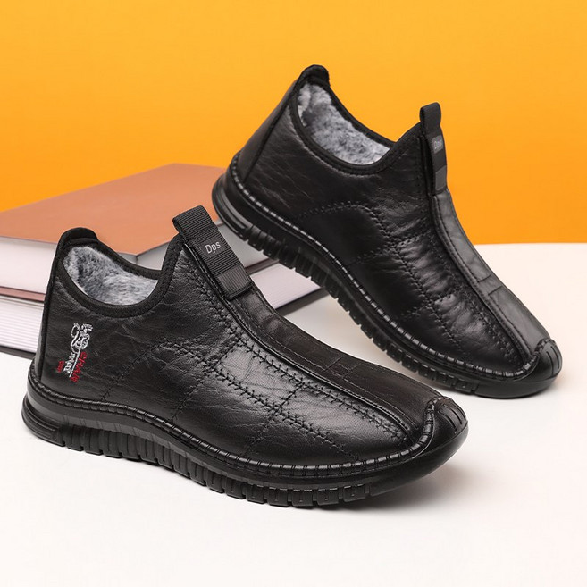 BLTER 남성 가죽 발수방한 슬립온 발편한 겨울 부츠 기모 털 따뜻한 패션 볍고 편한 미끄럼방지 방한화 겨울 털 신발 발편한 남성 스니커즈 남자 방한화 스노우 부츠W620