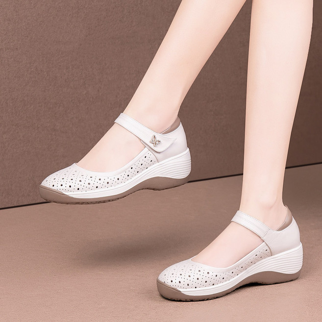 Ashysnow 부드러운 가죽 펀칭 단화 여성 여름 캐주얼 통기성 미끄럼 방지 엄마 신발 5cm 여성 샌들