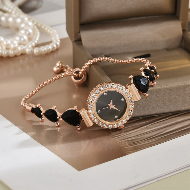 愛心鑲鑽懶人手鍊表 女款 學院風簡約氣質裝飾腕錶