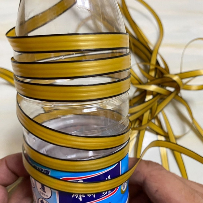 編織藤條環保仿藤手工材料 寬8mm厚1mm 約85-90米/斤, 拉不斷的雙面黑中金, 1個