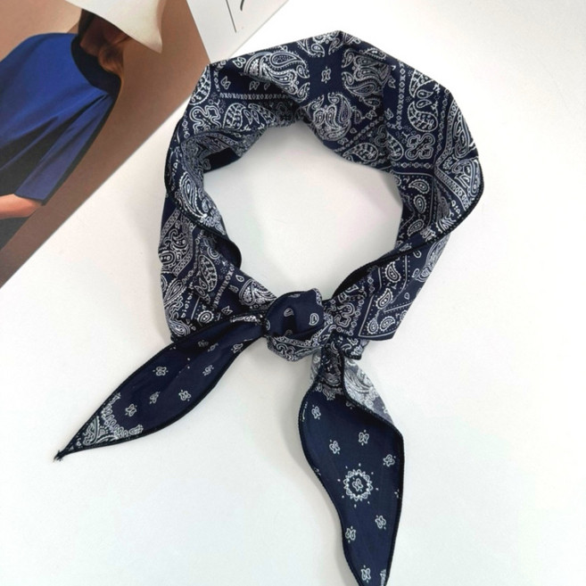 [국내제작]페이즐리 패턴 반다나 삼각 스카프 쁘띠 미니 헤어스카프 등산 목수건