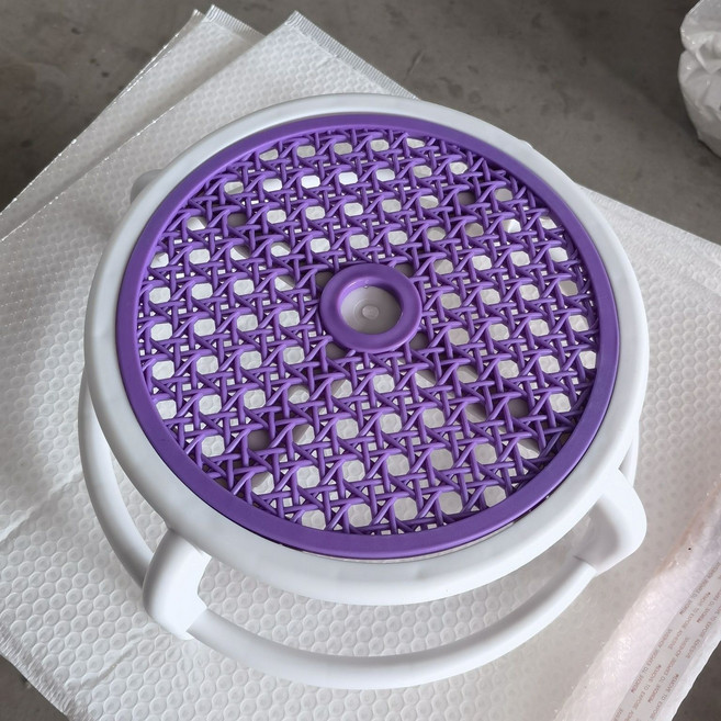 유니버설 휠작은 의자 무음 도르래 낮은 의자 바퀴 달린 목욕 의자 이동 가능한 가사 의자 여름 덩굴식 둥근 의자, 퍼플-십자 지지대-보강판