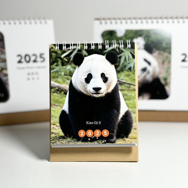 2025打卡日曆 大熊貓可愛桌面台曆 福寶噗寶福豬豬福藝珍月曆, 1個, 小奇蹟小檯曆11X18cm送小卡,13張雙面